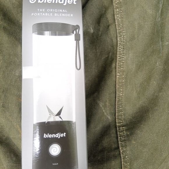 BlendJet Portable Blender - Black - Picture 1 of 4